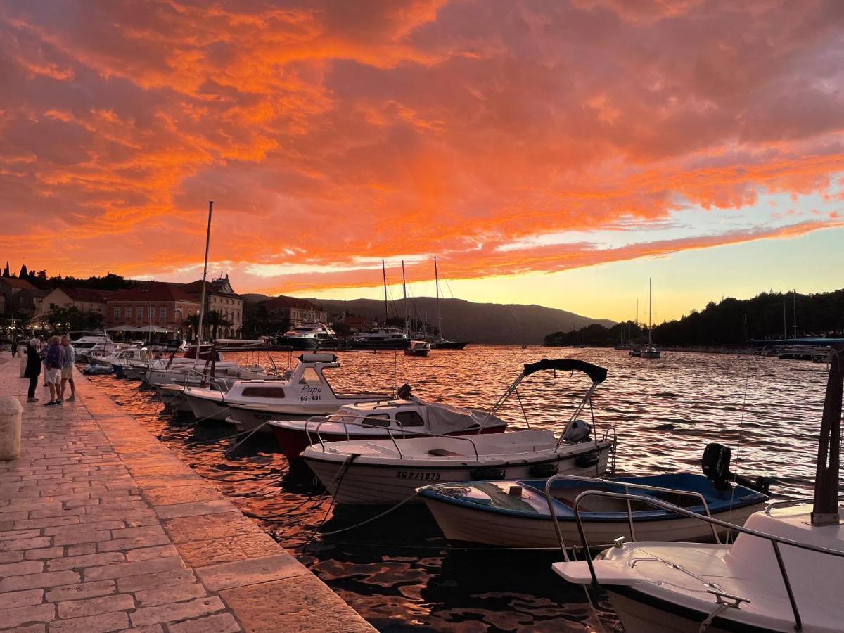 Fredys Apartments Stari Grad  Eksteriør bilde