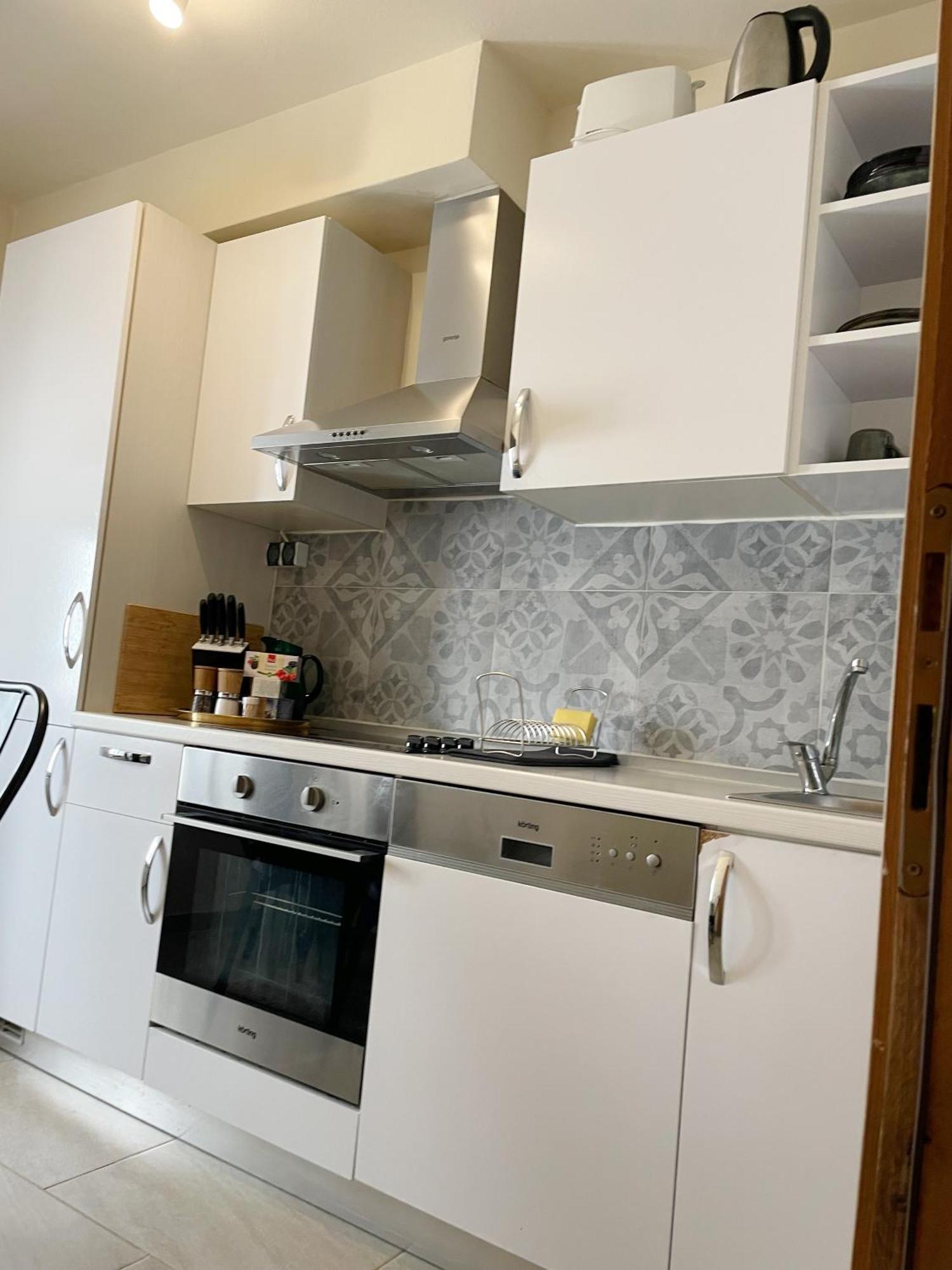Fredys Apartments Stari Grad  Eksteriør bilde